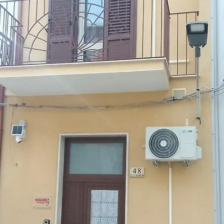 Nyaraló Sciulidda *
