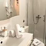 Sciulidda Nyaraló Avola